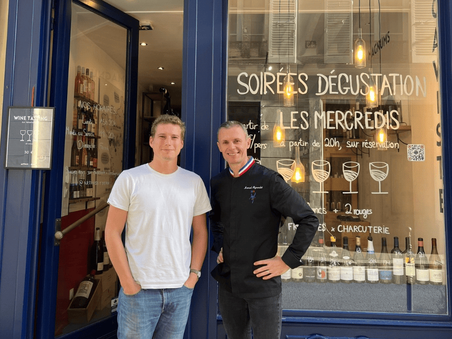 Arthus de Germay, jeune caviste, défend Bordeaux au cœur du Paris « BOBO »